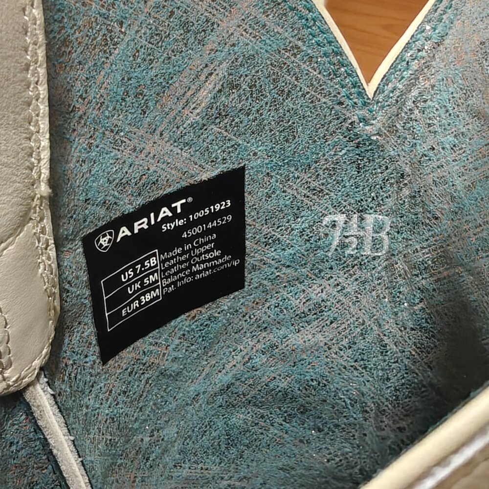 Ariat Boots - Picture 12 of 13